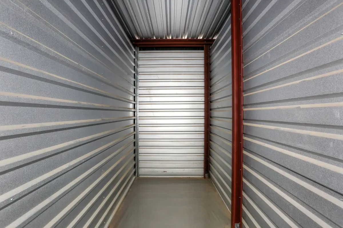 Internal storage unit